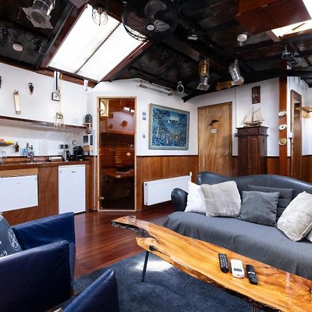 Отель Anna Houseboat Амстердам Экстерьер фото